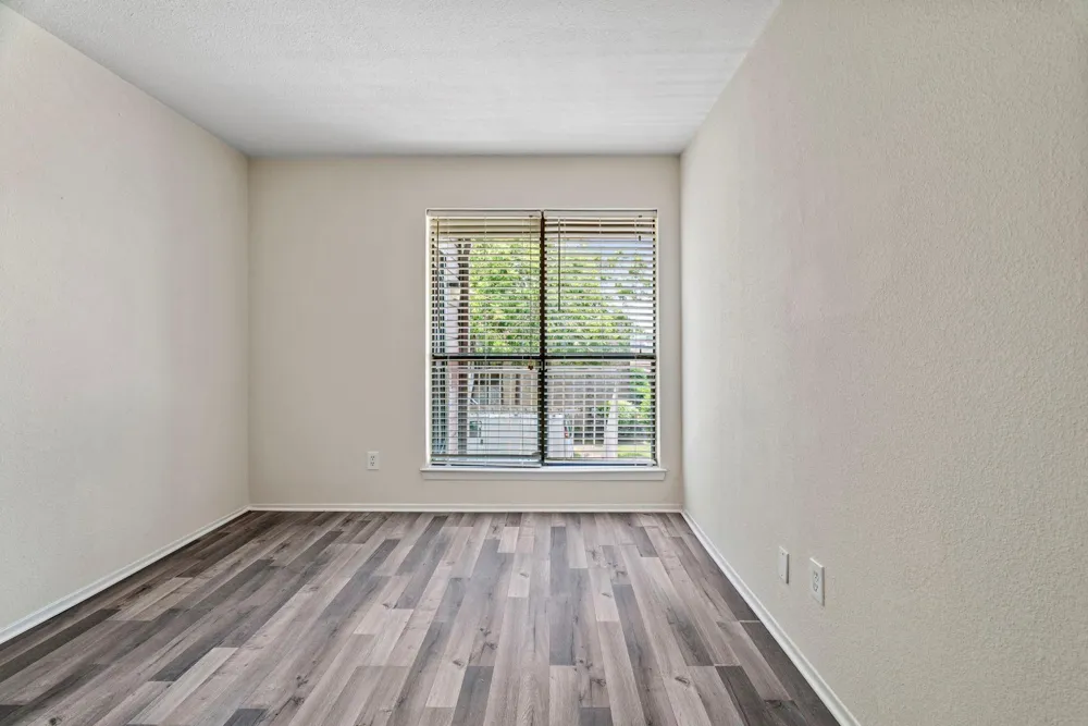 6633 W Airport Boulevard #916 Houston, TX 77035
