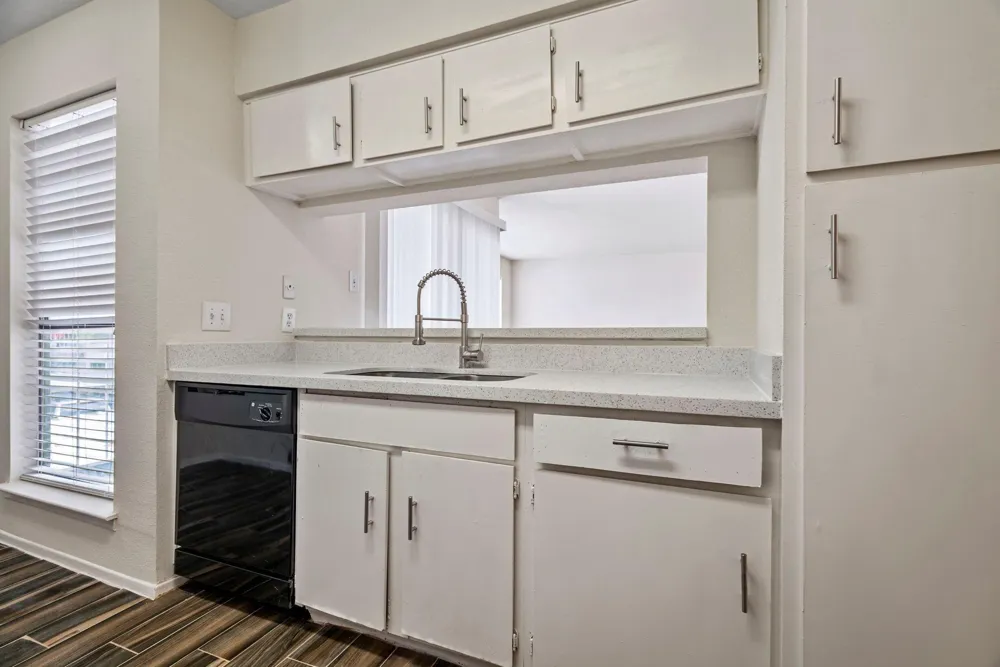 6633 W Airport Boulevard #916 Houston, TX 77035