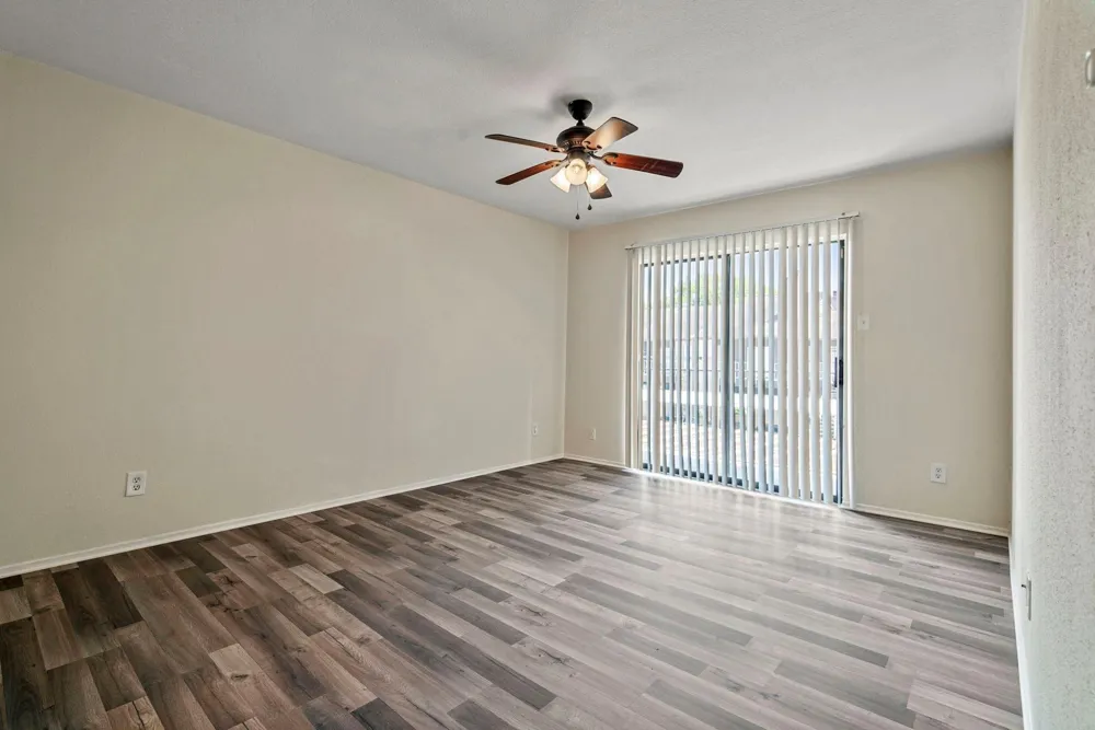 6633 W Airport Boulevard #916 Houston, TX 77035