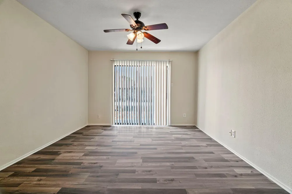 6633 W Airport Boulevard #916 Houston, TX 77035