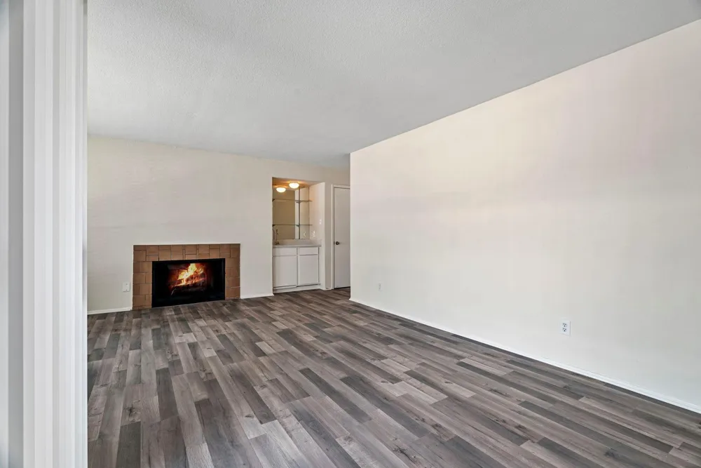 6633 W Airport Boulevard #916 Houston, TX 77035
