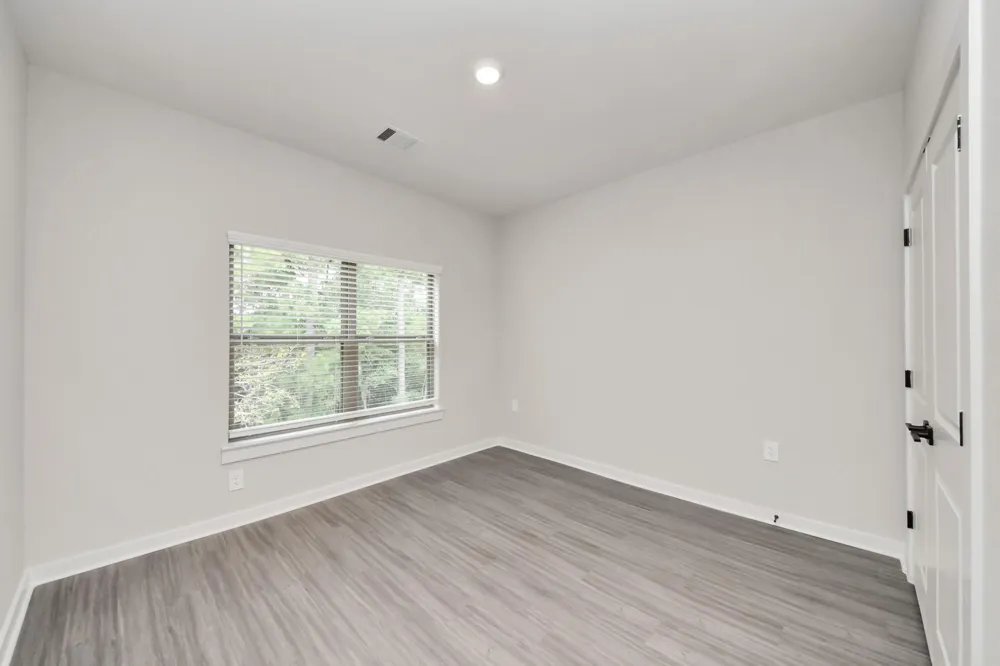 7711 Longmire Road #199 Conroe, TX 77304