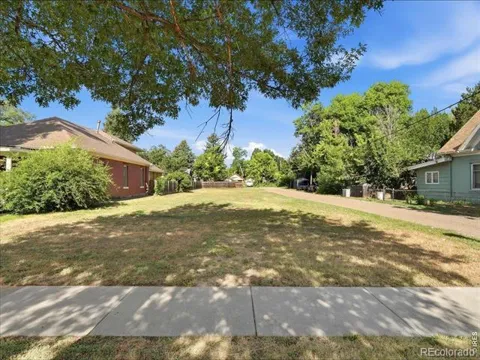 127 Grant Avenue