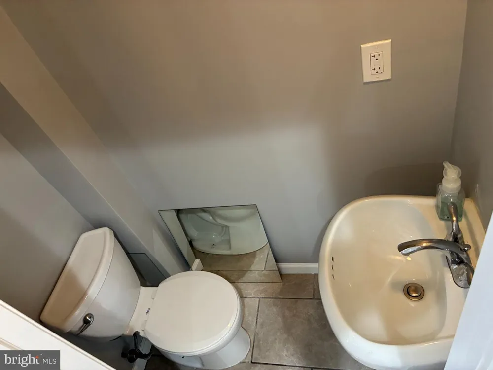 5734 CAMAC STREET Philadelphia, PA 19141