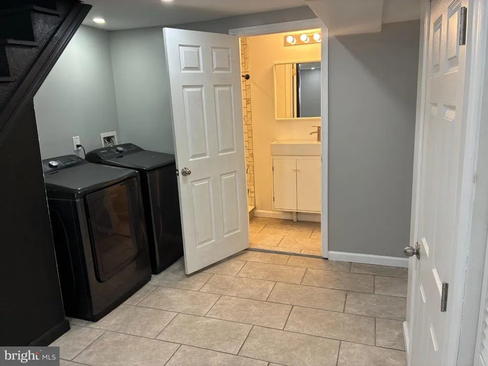 5734 CAMAC STREET Philadelphia, PA 19141