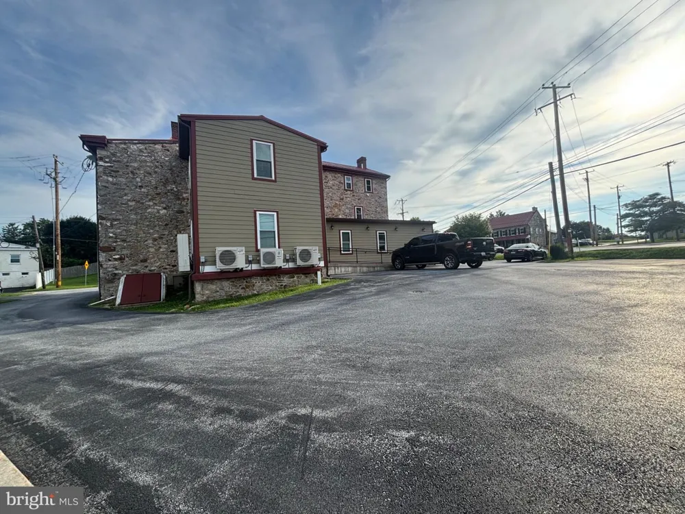 5 S VILLAGE AVENUE #5 Exton, PA 19341