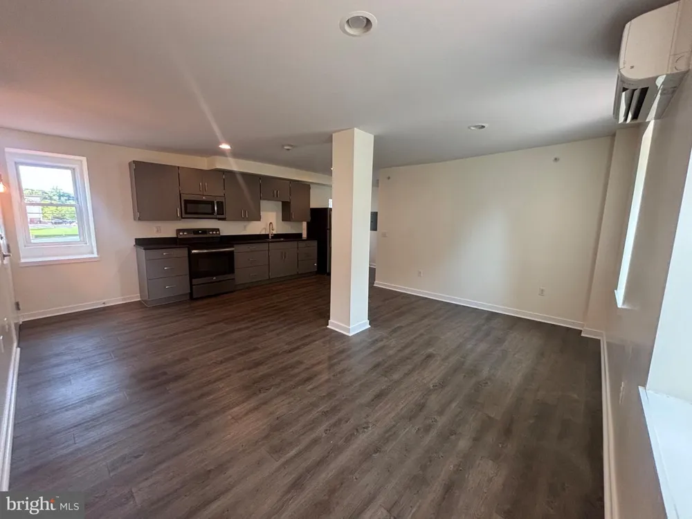 5 S VILLAGE AVENUE #5 Exton, PA 19341