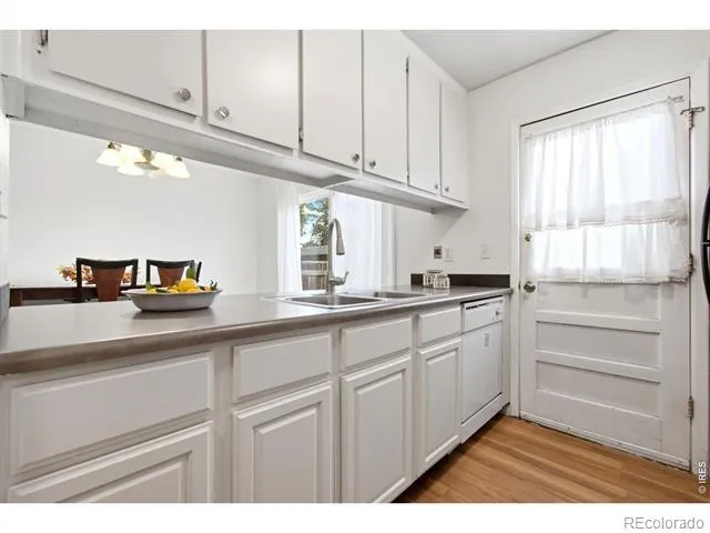 3747 S Granby Way Aurora, CO 80014