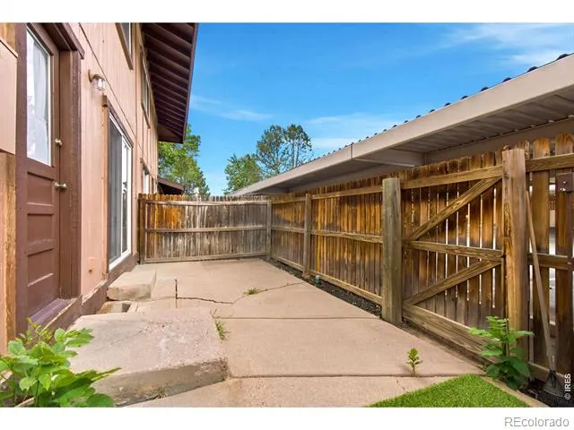 3747 S Granby Way Aurora, CO 80014