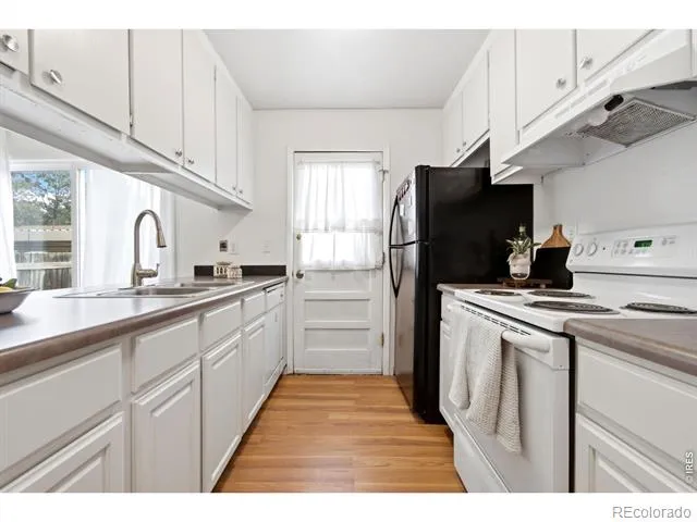 3747 S Granby Way Aurora, CO 80014