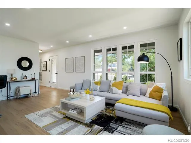 1096 Princeton Drive Longmont, CO 80503