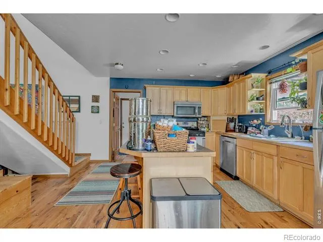 35 Main Street Jamestown, CO 80455