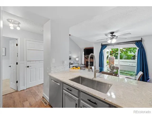 2892 W Long Circle #G Littleton, CO 80120