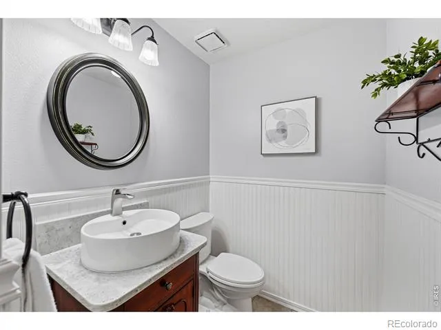 2892 W Long Circle #G Littleton, CO 80120