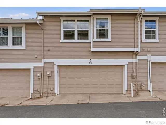 2892 W Long Circle #G Littleton, CO 80120
