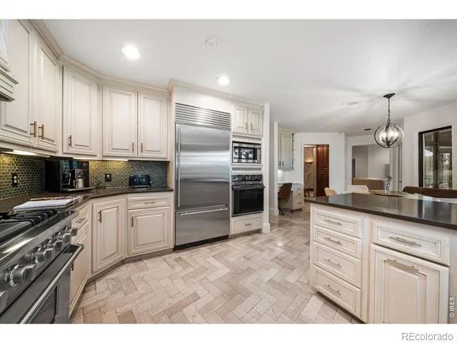2109 Country Club Cove Fort Collins, CO 80524