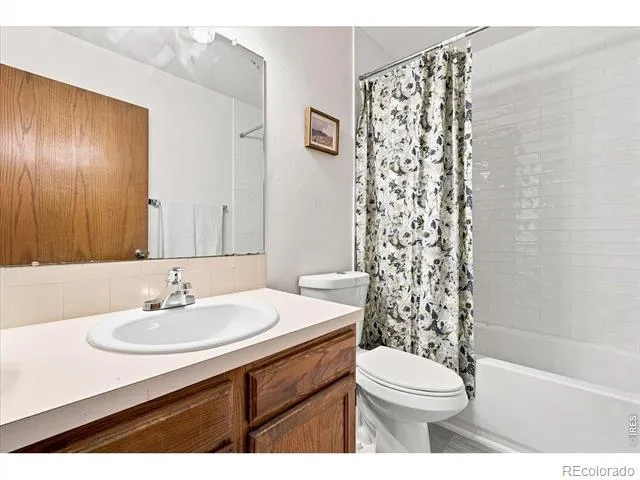 228 E 42nd Street Loveland, CO 80538