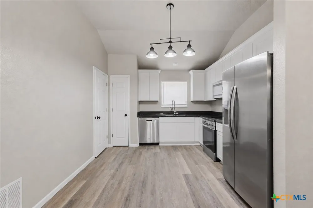 2506 Poppy Drive Killeen, TX 76542