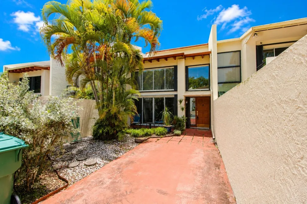 7865 SW 106th Ave Miami, FL 33173