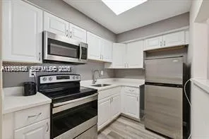 1450 NE 170th St #114 North Miami Beach, FL 33162