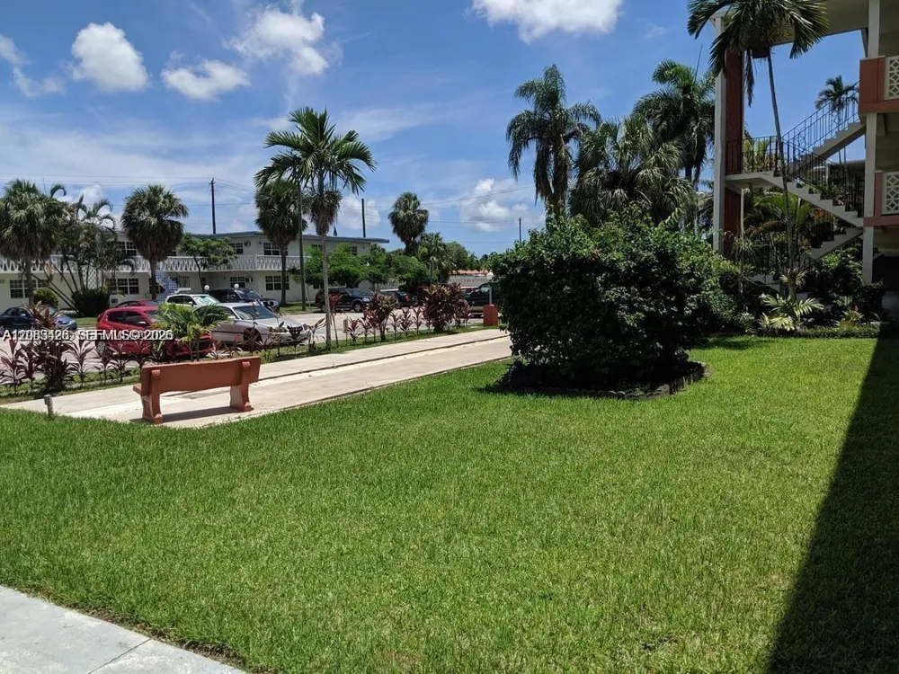 1450 NE 170th St #114 North Miami Beach, FL 33162