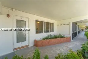 1450 NE 170th St #114 North Miami Beach, FL 33162