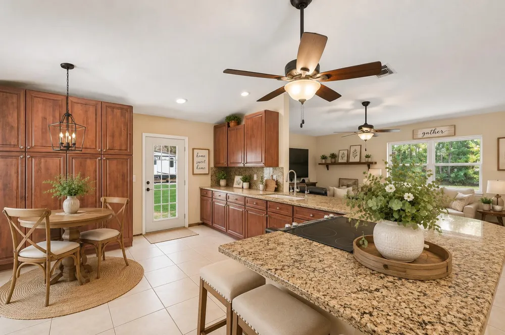 2195 F ROAD Loxahatchee, FL 33470