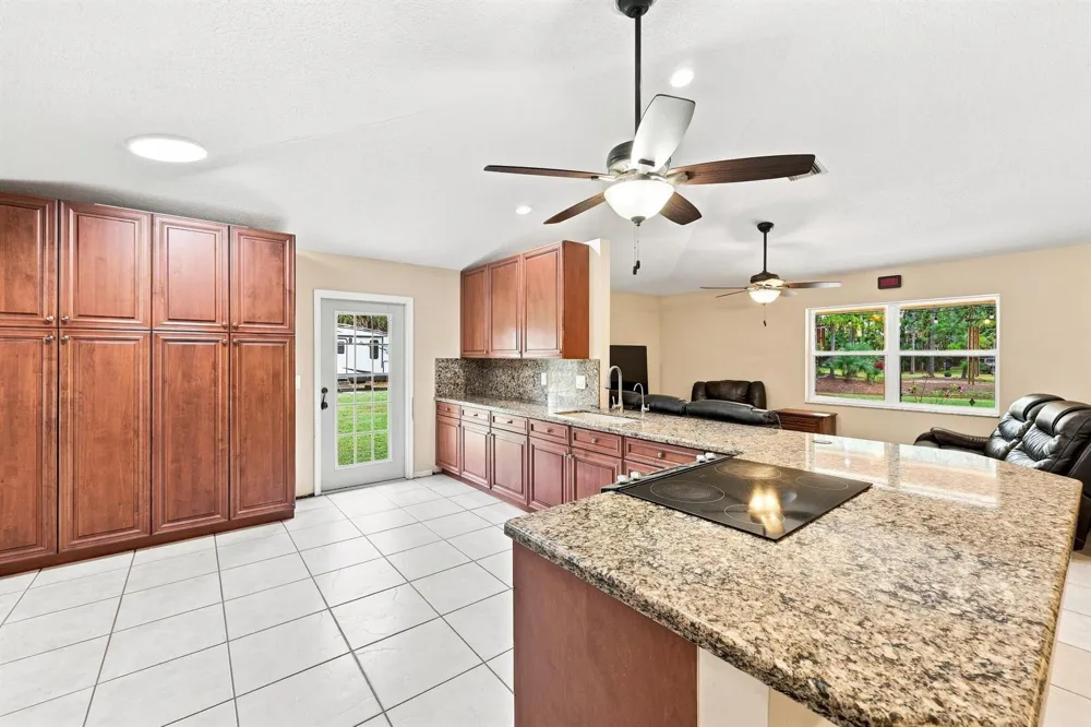 2195 F ROAD Loxahatchee, FL 33470