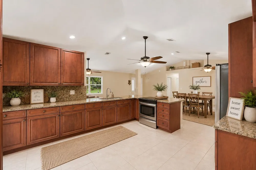 2195 F ROAD Loxahatchee, FL 33470