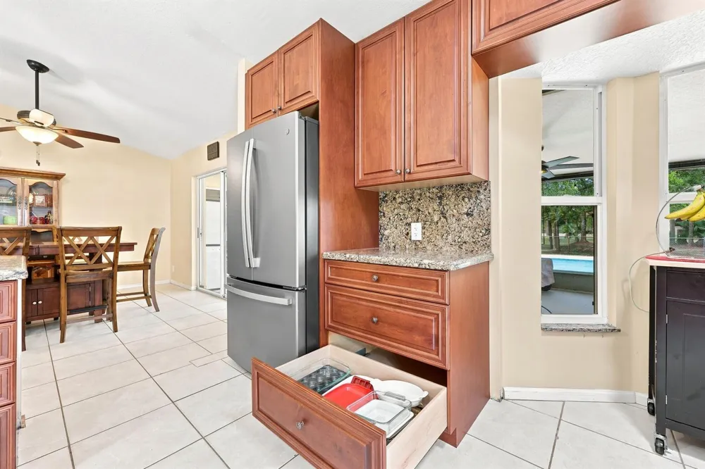 2195 F ROAD Loxahatchee, FL 33470