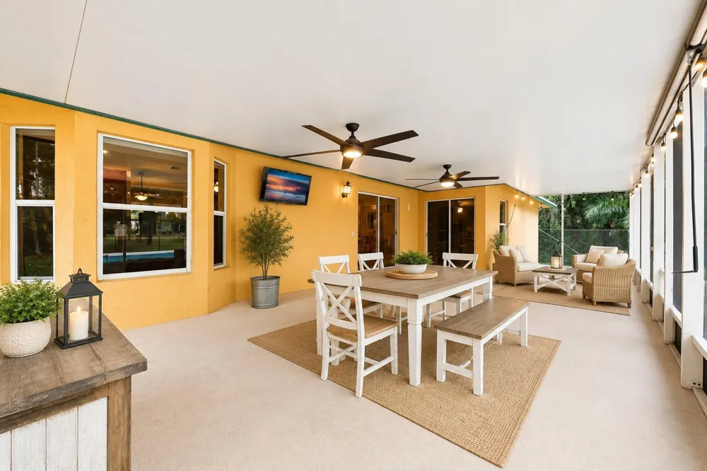2195 F ROAD Loxahatchee, FL 33470