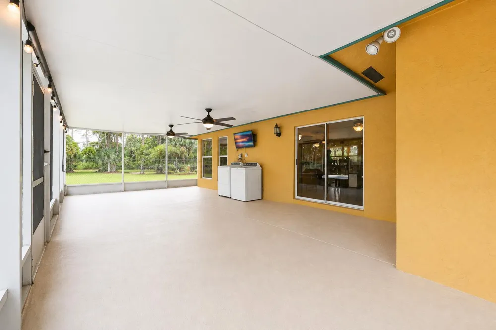 2195 F ROAD Loxahatchee, FL 33470