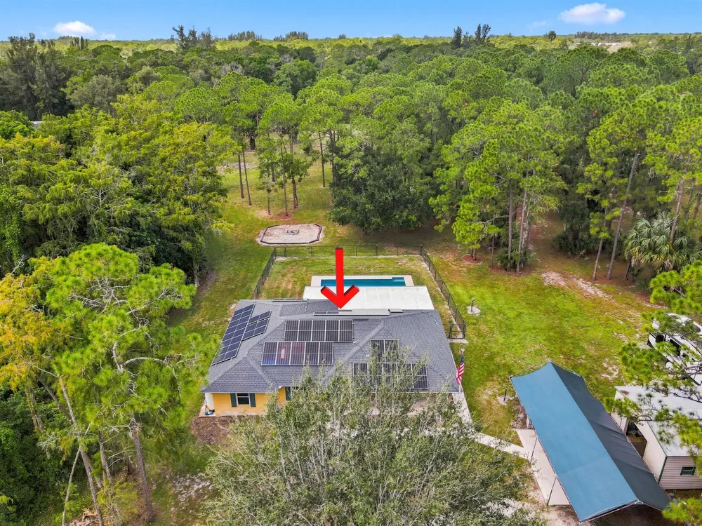 2195 F ROAD Loxahatchee, FL 33470