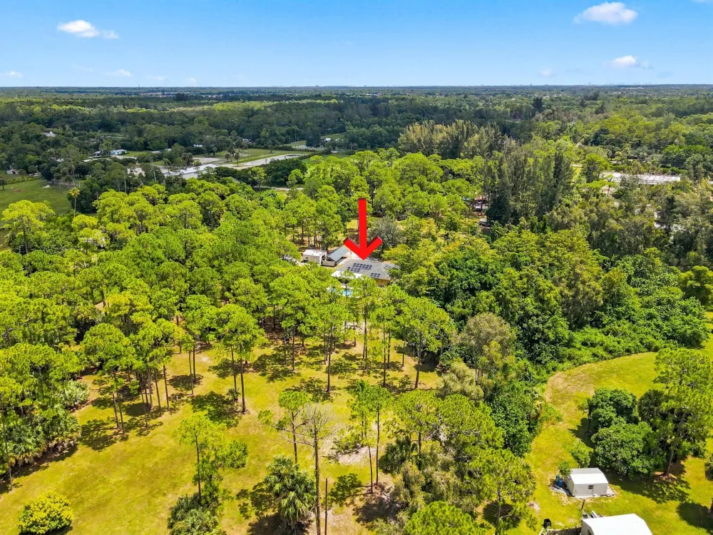 2195 F ROAD Loxahatchee, FL 33470