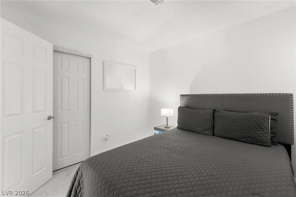 2316 El Cerrito Circle Las Vegas, NV 89108