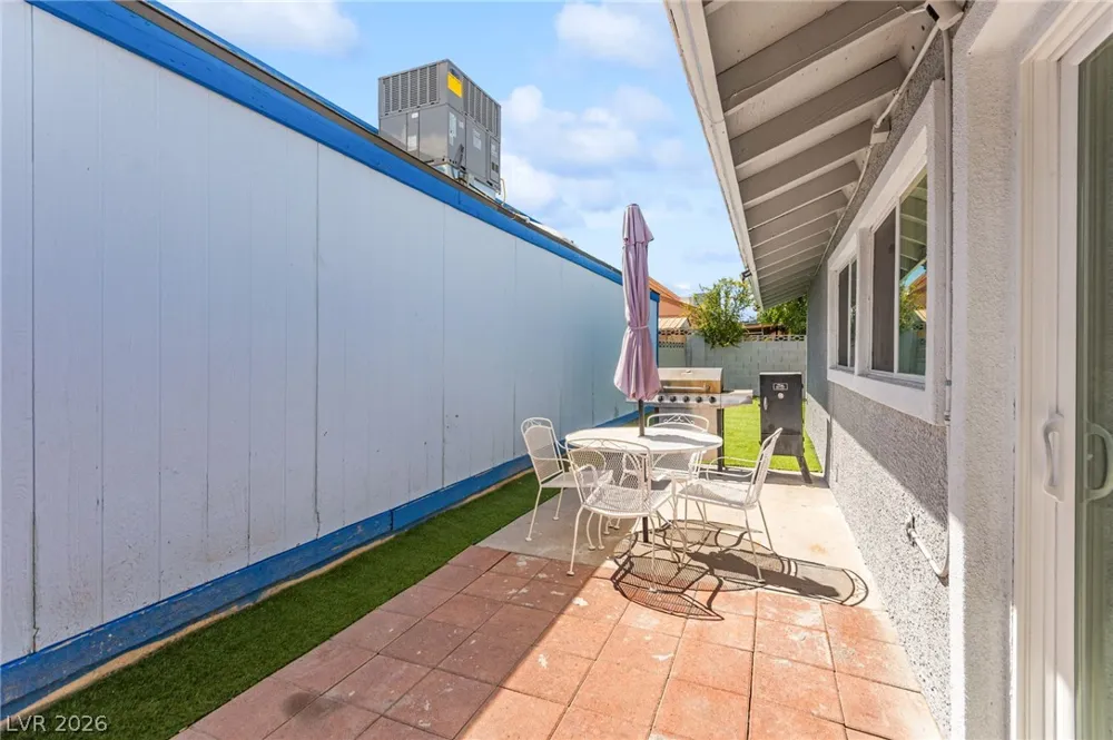 2316 El Cerrito Circle Las Vegas, NV 89108