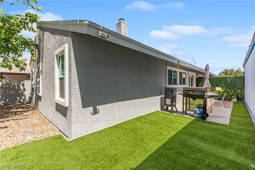 2316 El Cerrito Circle Las Vegas, NV 89108