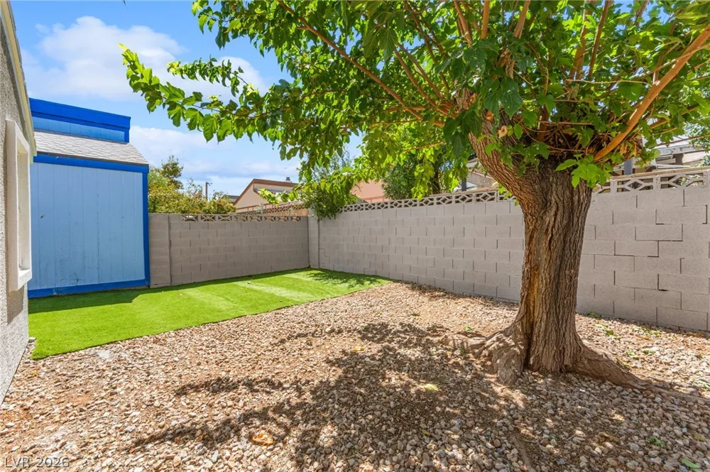 2316 El Cerrito Circle Las Vegas, NV 89108
