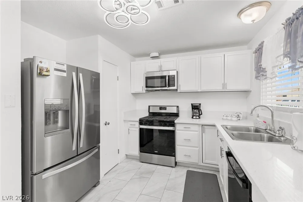 2316 El Cerrito Circle Las Vegas, NV 89108