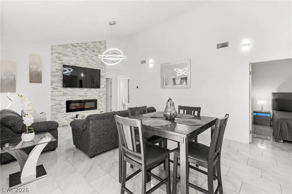 2316 El Cerrito Circle Las Vegas, NV 89108