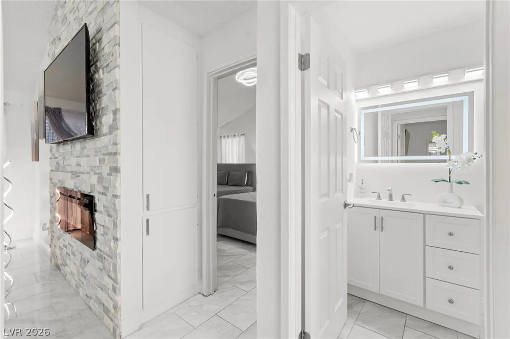2316 El Cerrito Circle Las Vegas, NV 89108