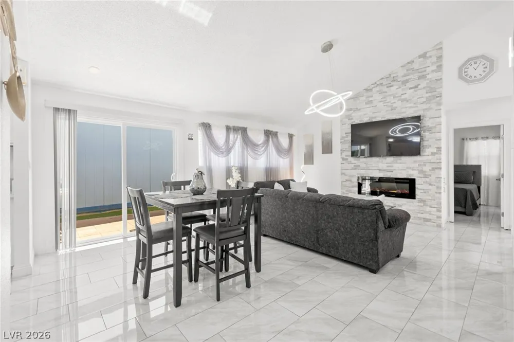 2316 El Cerrito Circle Las Vegas, NV 89108