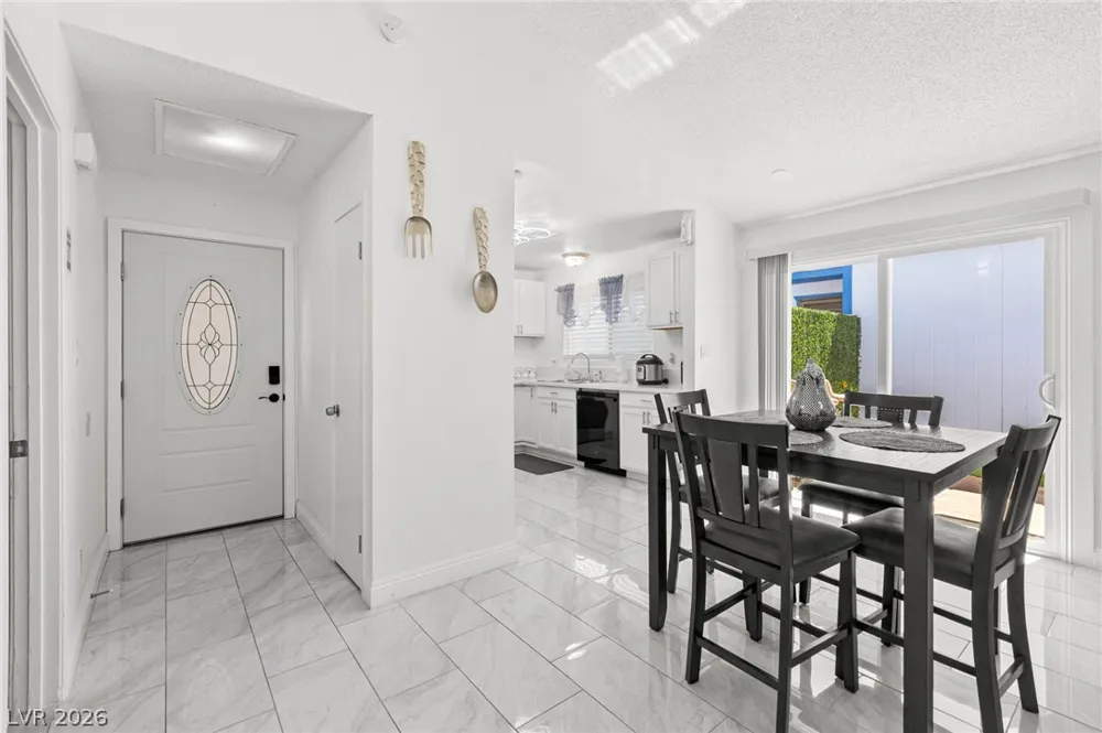 2316 El Cerrito Circle Las Vegas, NV 89108