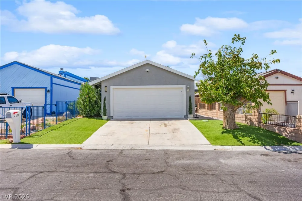 2316 El Cerrito Circle Las Vegas, NV 89108