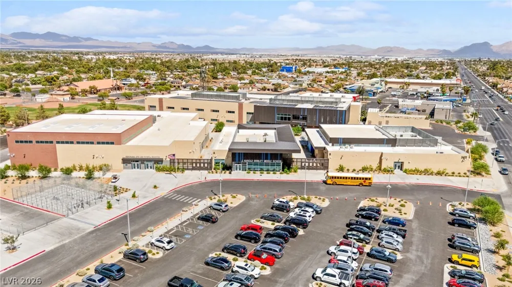 2316 El Cerrito Circle Las Vegas, NV 89108