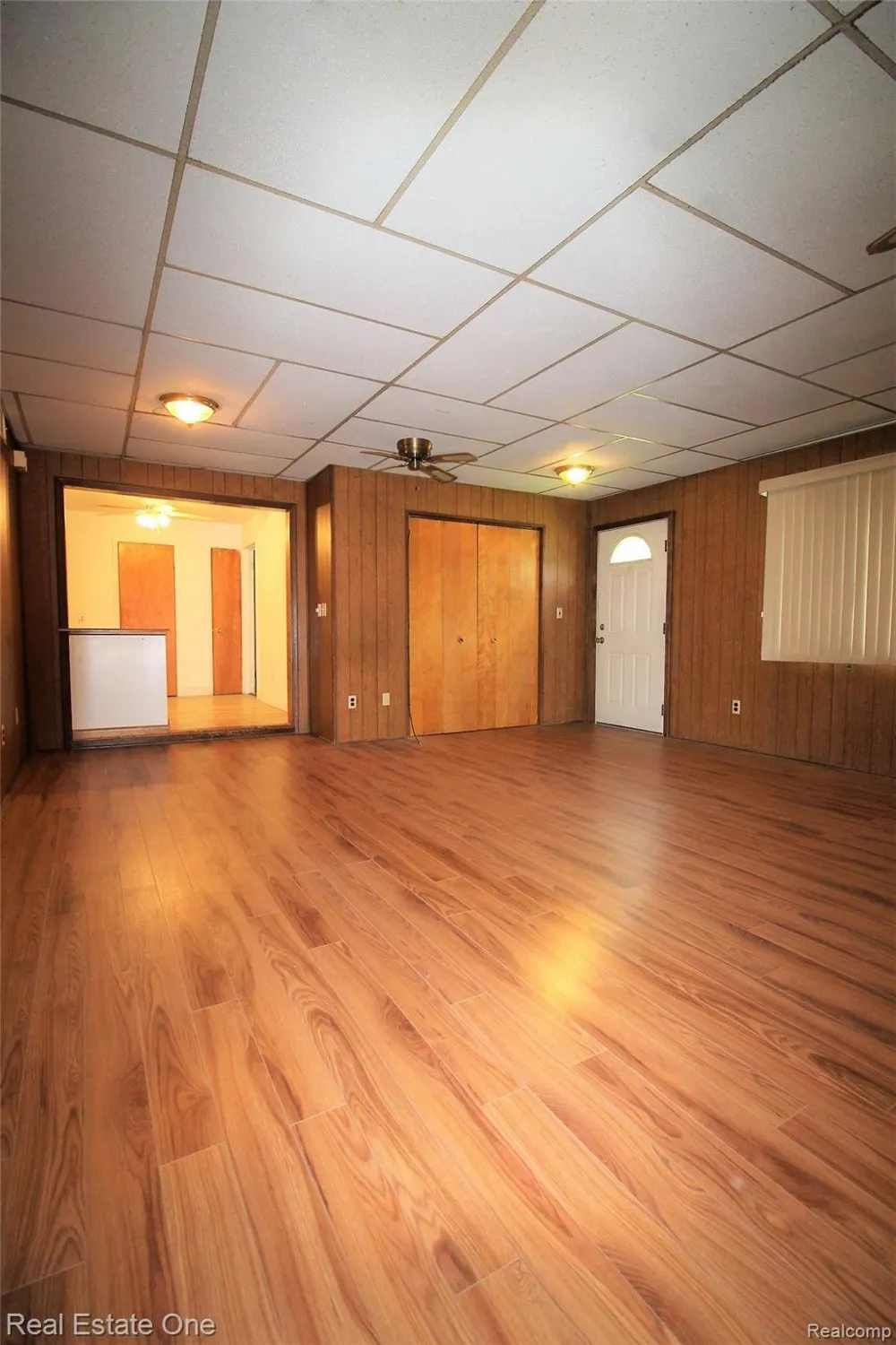 12750 ALBANY STREET Oak Park City, MI 48237