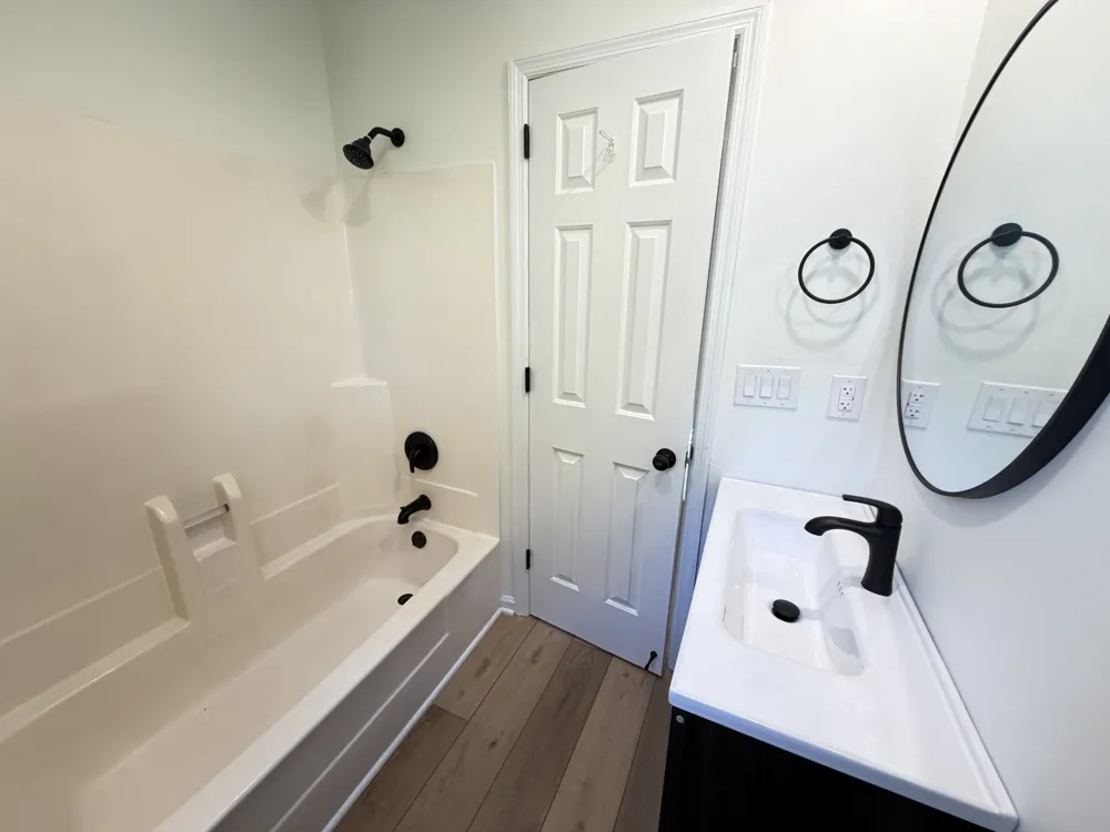 123 White Oak Way Hendersonville, TN 37075
