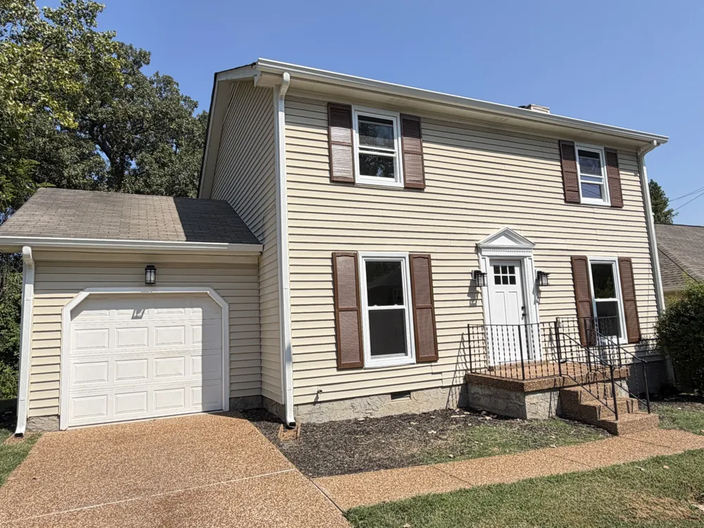 123 White Oak Way Hendersonville, TN 37075