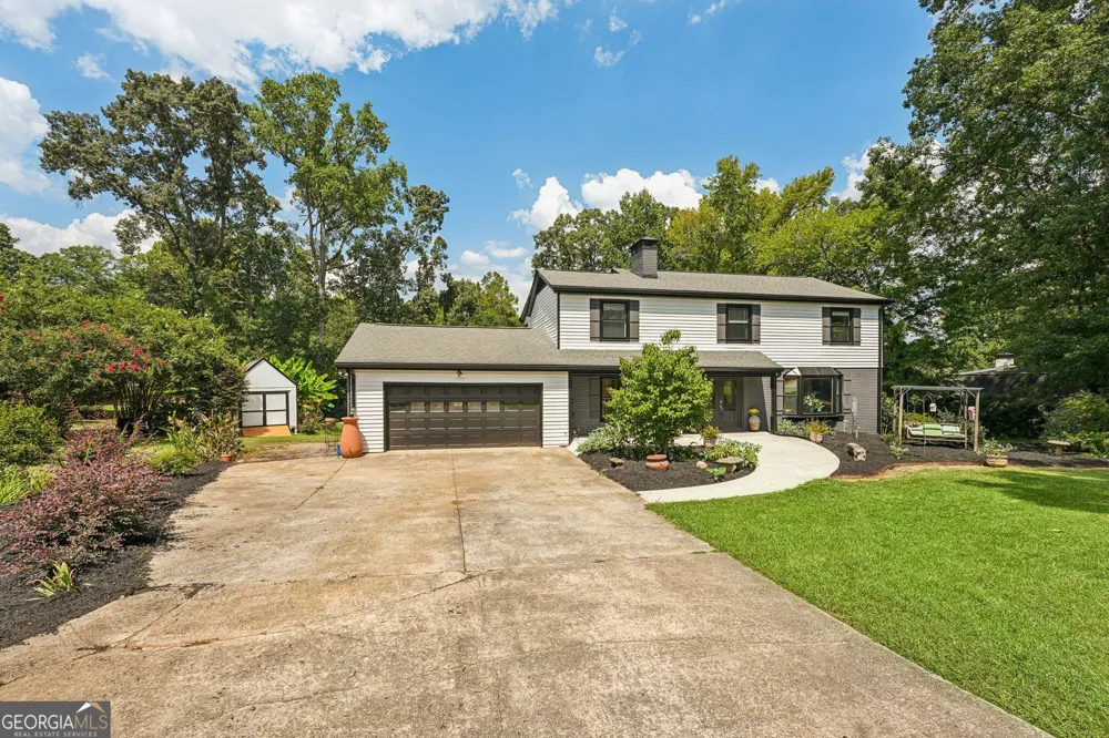 524 Golfview Dr Peachtree City, GA 30269