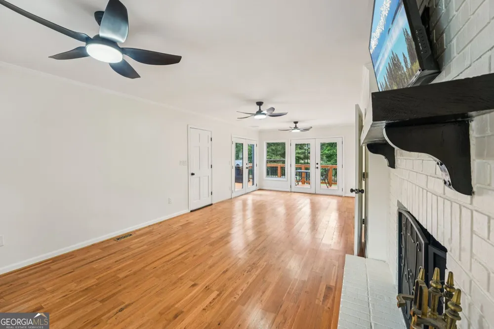 524 Golfview Dr Peachtree City, GA 30269